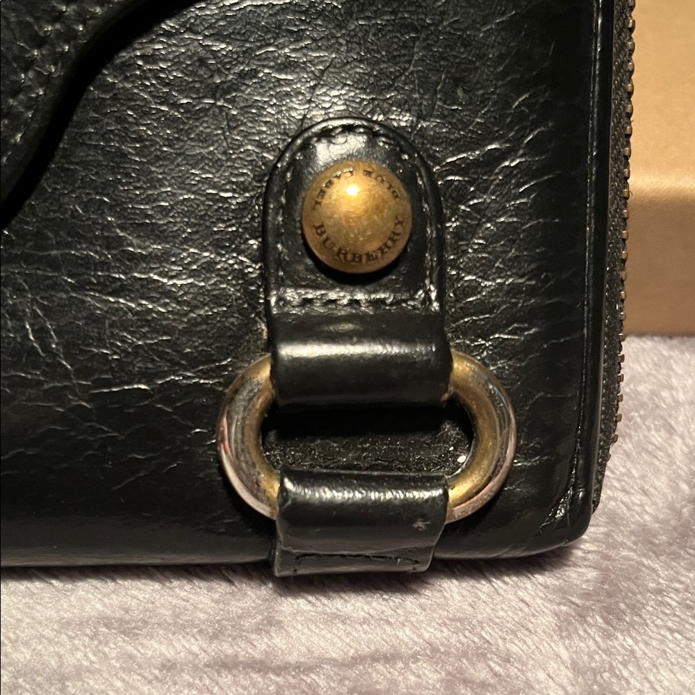 Vintage Burberry Blue Label, Black Leather Zip-Around Long Wallet - Picture 3 of 16